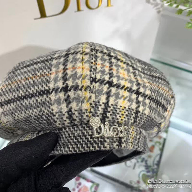 DIOR迪奧 秋冬款 格子羊絨八角帽 LLWJ6302